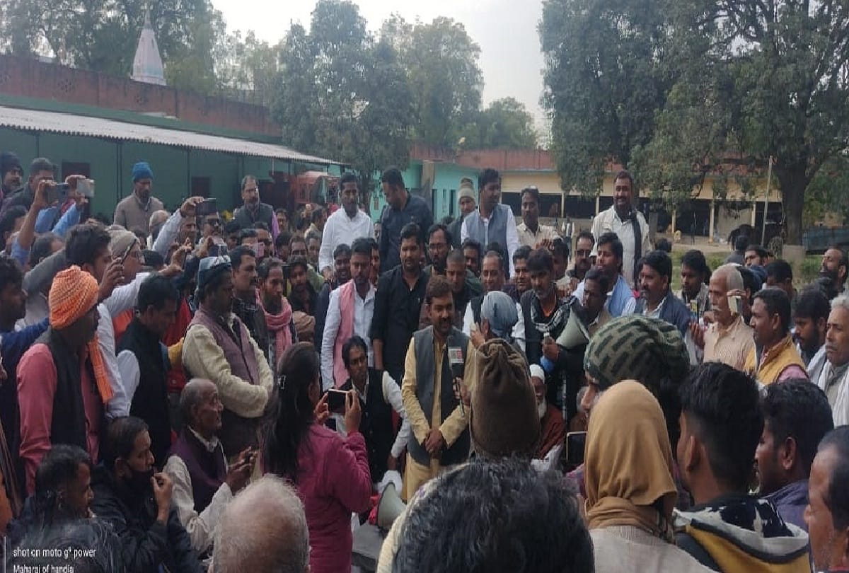 UP assembly elections 2022: SP workers expressed displeasure in Handia and Meja regarding ticket distribution
