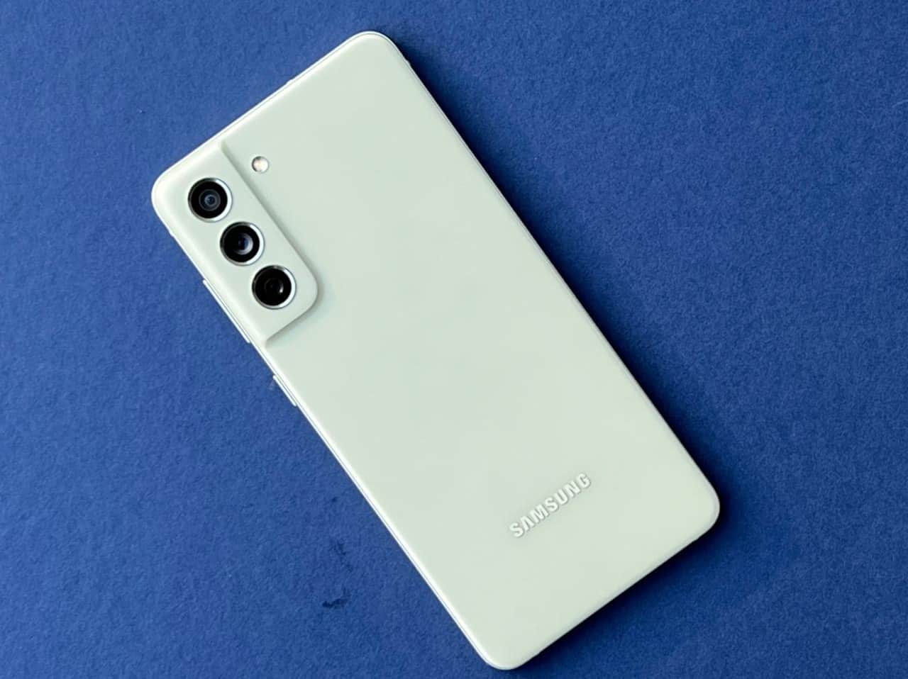 Flipkart Summer Sale 2023 top deals on iPhone 14 Plus Google Pixel 6a and more