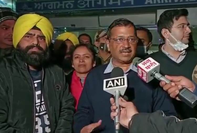 Arvind Kejriwal targeted Punjab CM and Sukhbir Singh Badal after reached Amritsar