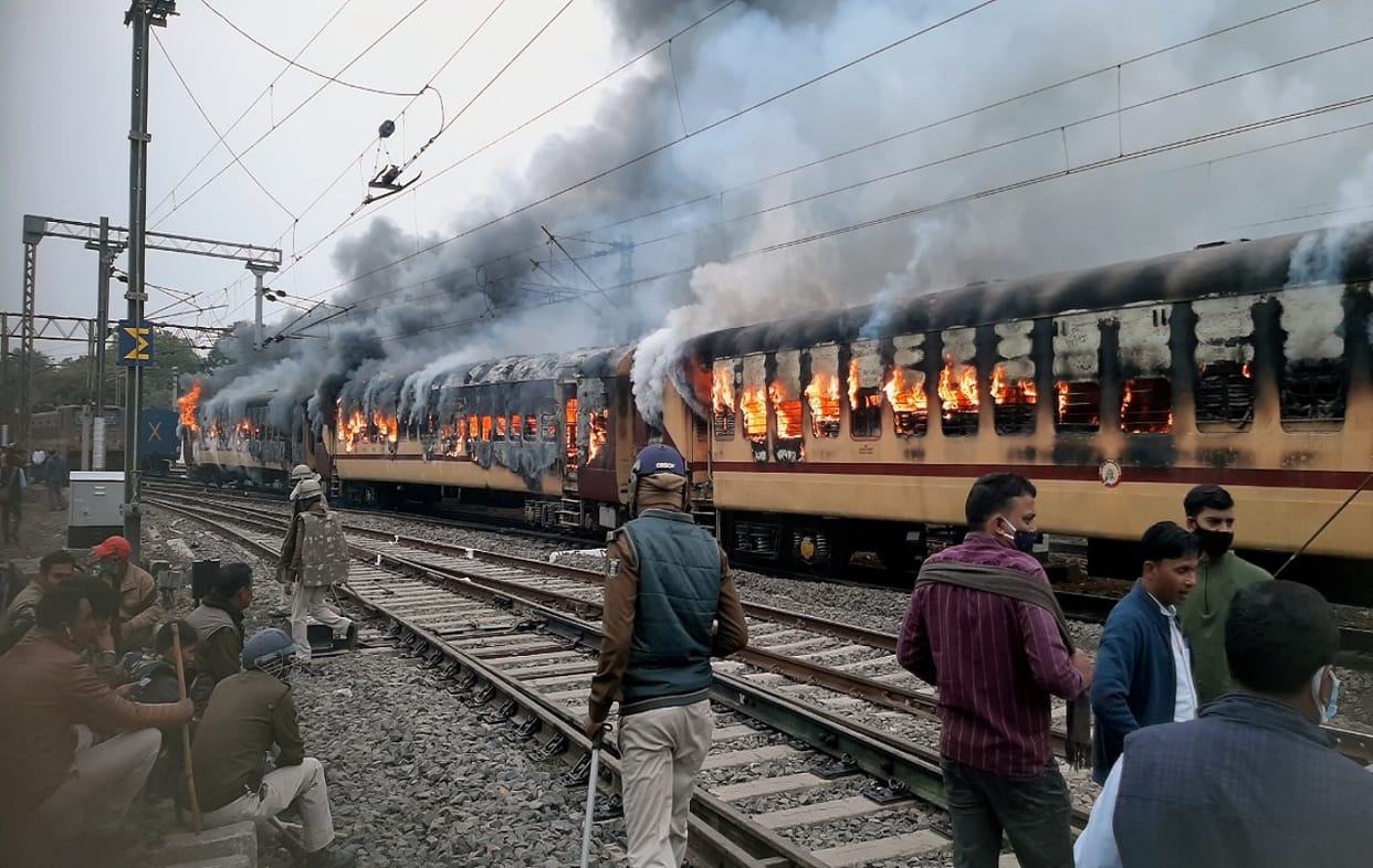 rrb ntpc exam row news  bihar bandh over rrb ntpc exam student protests in bihar, jharkhand, up why is there controversy over rrb ntpc exam and its result how many posts were to be recruited and why are the students furious?