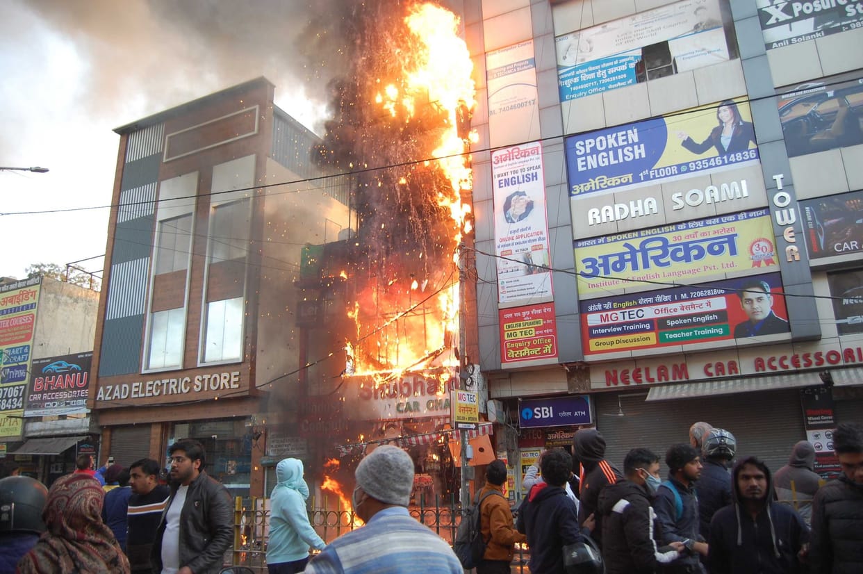 Massive fire in car accessories showroom, found under control in two hours