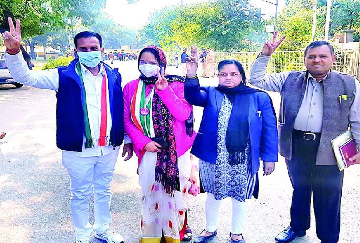 UP Election 2022 BJP and SP candidates own property worth crores in Etah