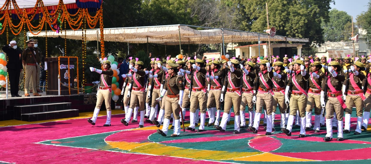 Tricolor salute at various institutions including Collectorate, Police Line
