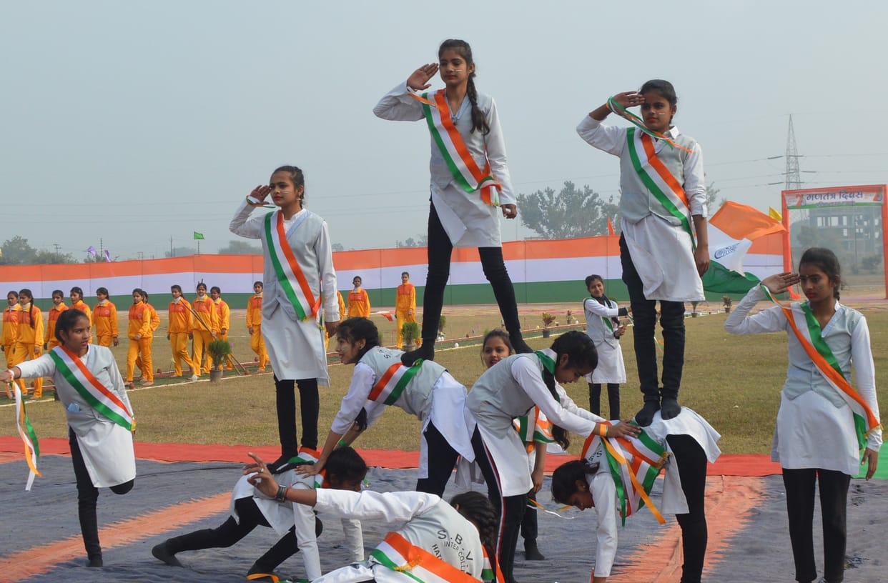 Hathras: Police officers and personnel took a pledge of unity-integrity
