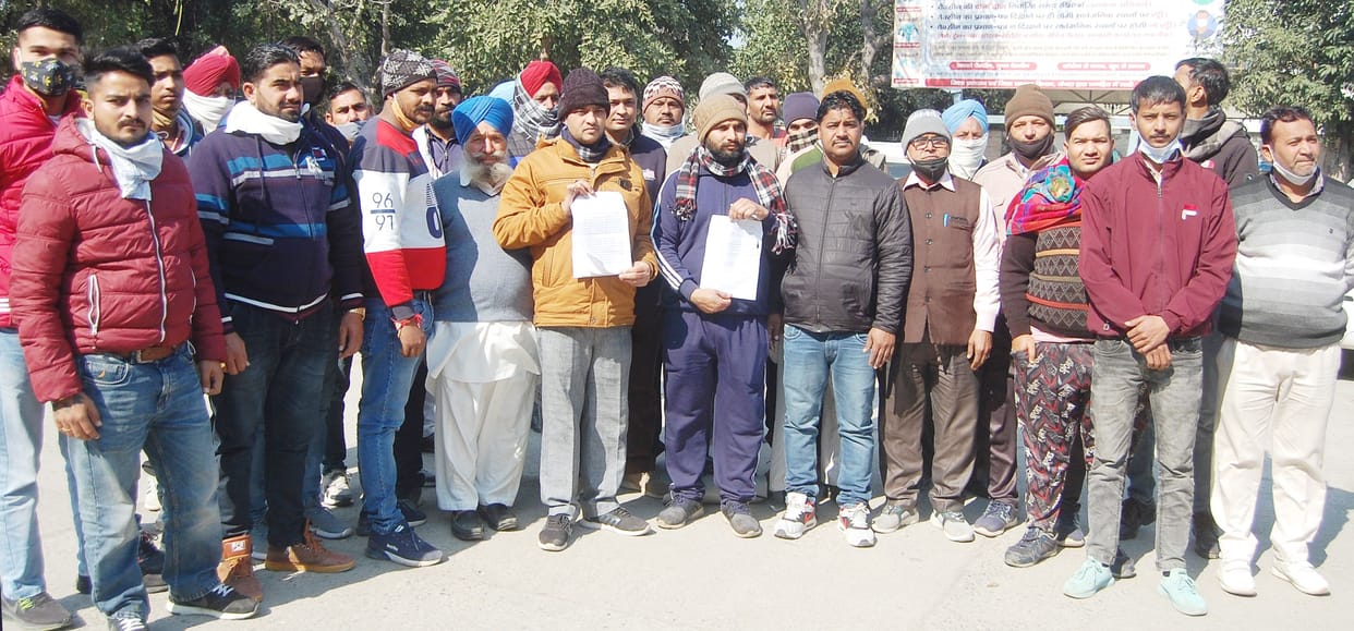 Alleged use of substandard material in sewerage construction in Siwan