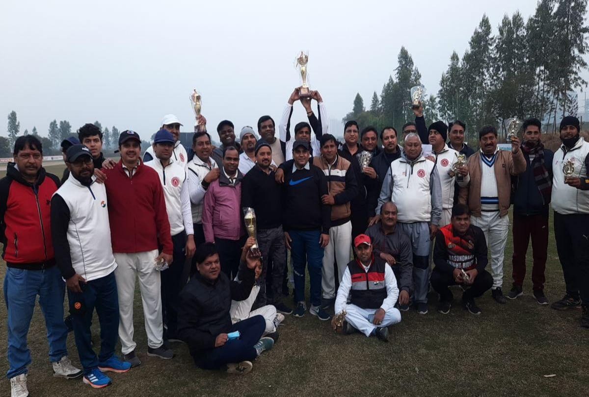 Noida bar association organise sadbhawna cricket league team C wins