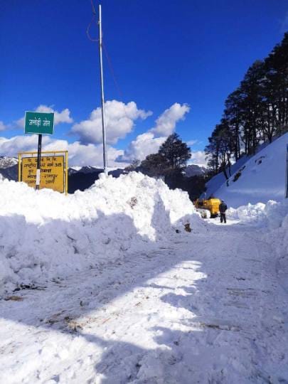 after snofall jalori pass still not safe for vehicle
