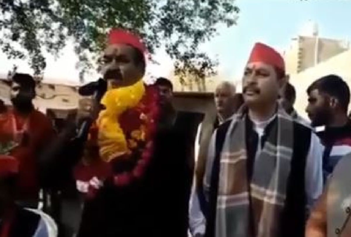 SP candidate sought votes for BSP video goes viral in agra