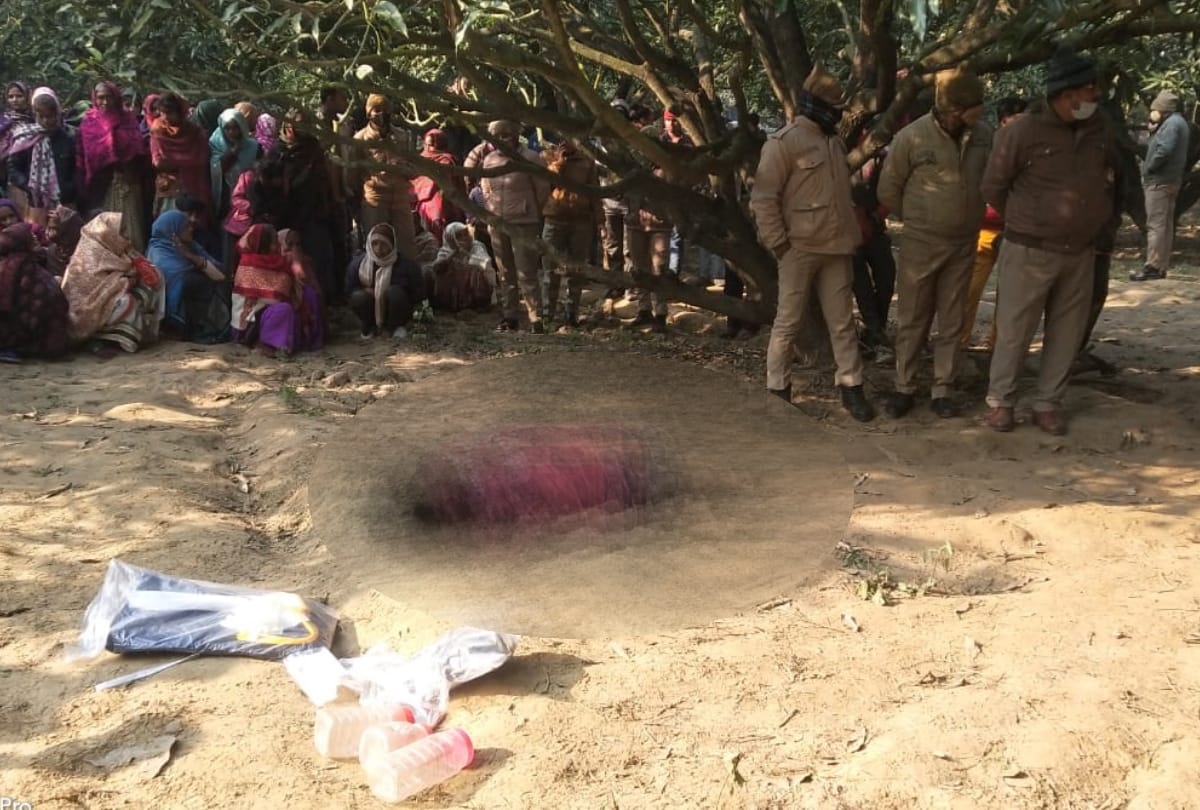 A farmer murdered on a field in a village in Lucknow.