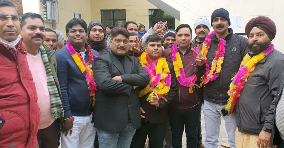 Shrish became the President of Bar Association, Banarsi Lal General Secretary