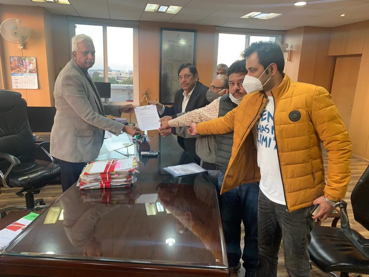 Bhopal: Congress delegation submitted memorandum to DGP regarding the incident in Khurai, demanding action against the culprits