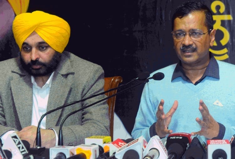 Aam Aadmi Party convenor Arvind Kejriwal promised 10 guarantees for urban people of Punjab 
