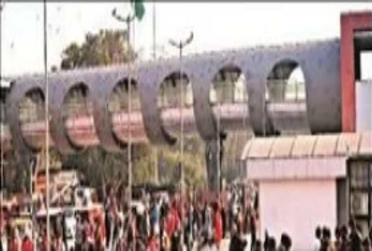 Skywalk will provide relief from jams and delays Construction completed at New Delhi Railway Station
