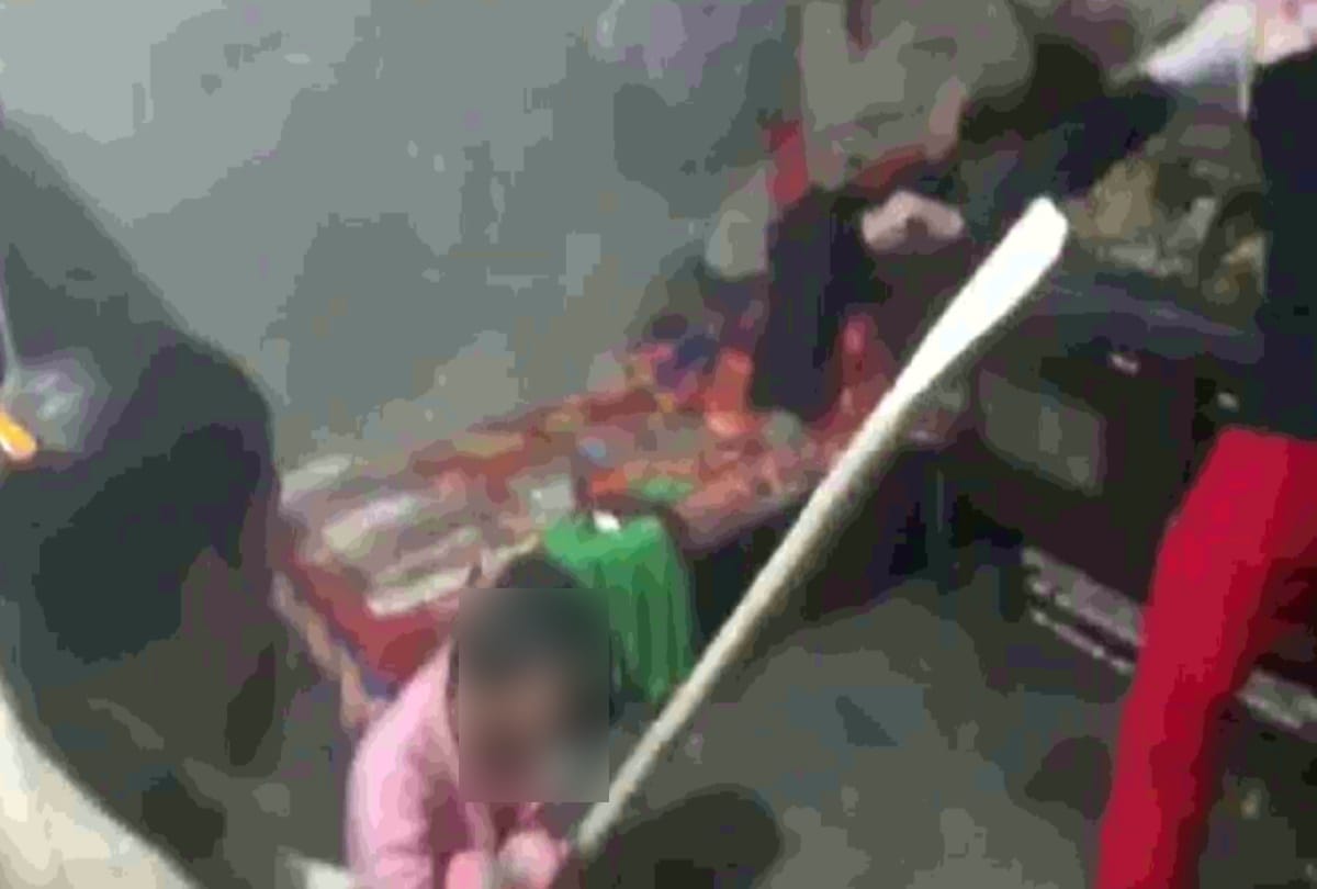 vivek vihar misdeed case victim woman statement given to police attempt to cut her chest by razor
