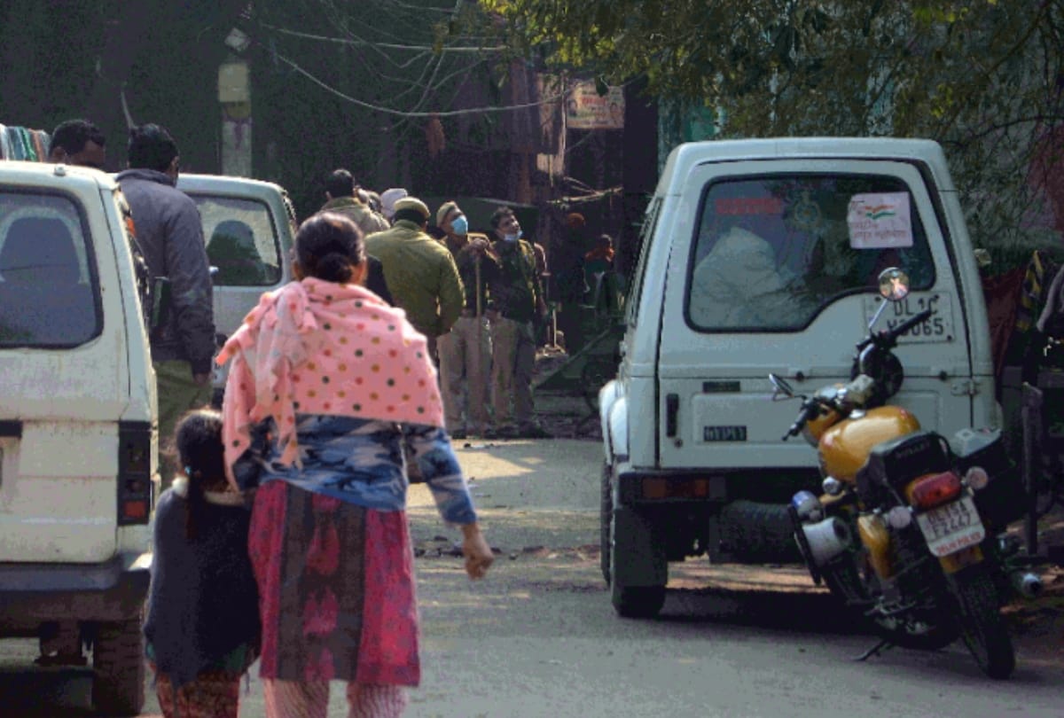 Delhi Kasturba Nagar where woman was sexually assaulted hair chopped humiliated publicly is hub of liquor smuggling police also avoid going there