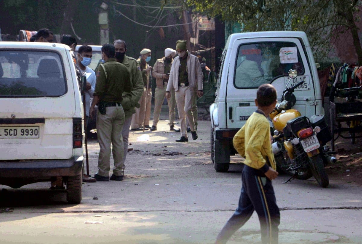Police will take action against those hooting by clapping