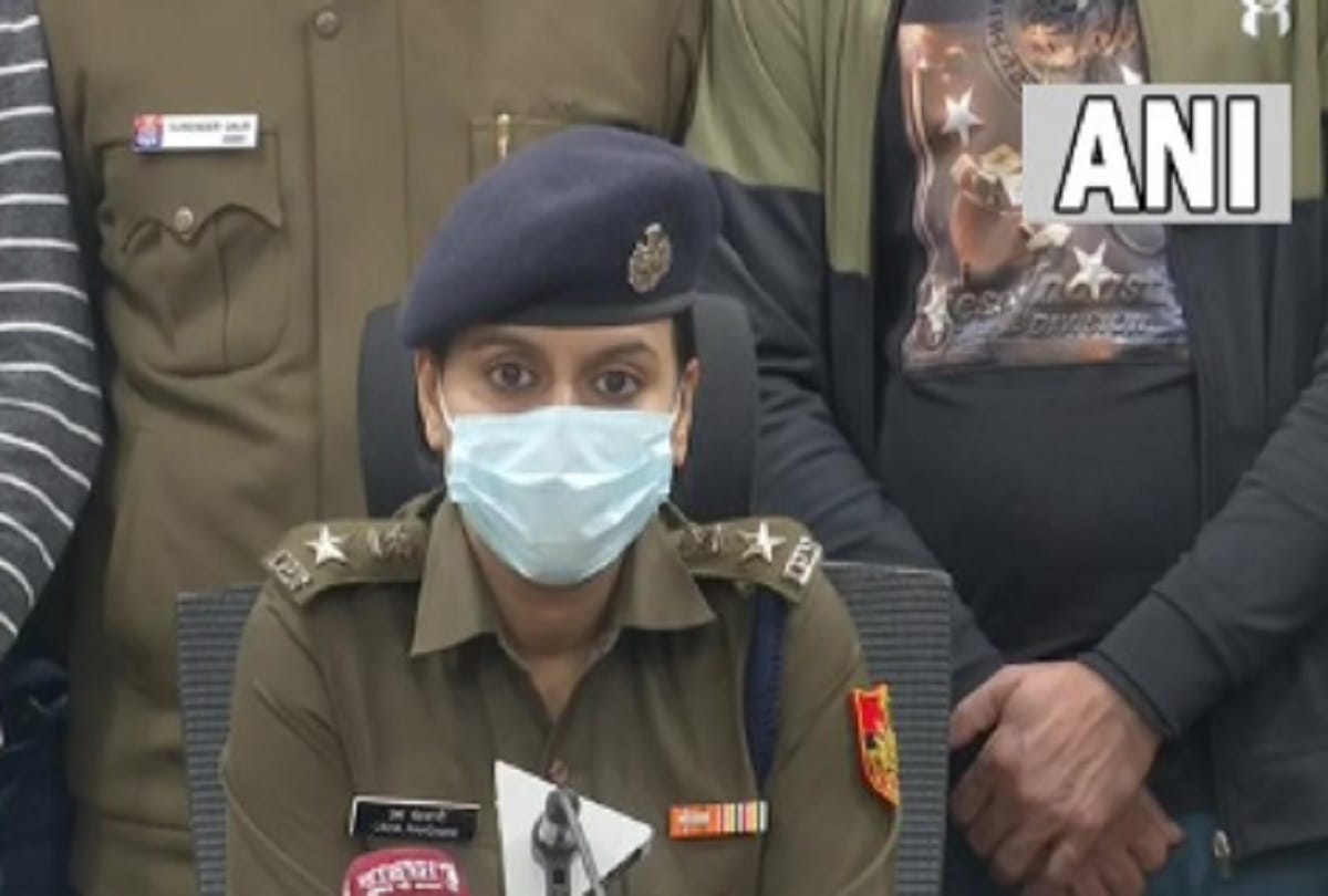 Max Hospital's female doctor was robbed by strangulation