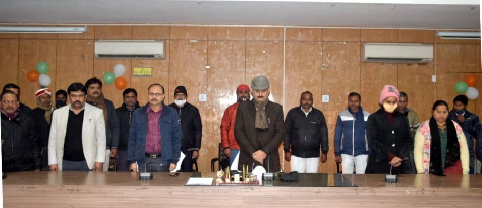 Tribute paid by keeping two minutes silence in memory of martyrs