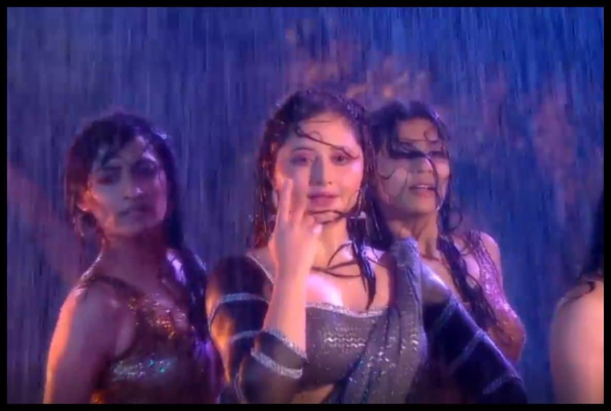 Tejasswi Prakash- Karan Kundra, Rakhi Sawant- Ritesh, Shamita Shetty - Rakesh bapat performed in grand finale of bigg boss 15