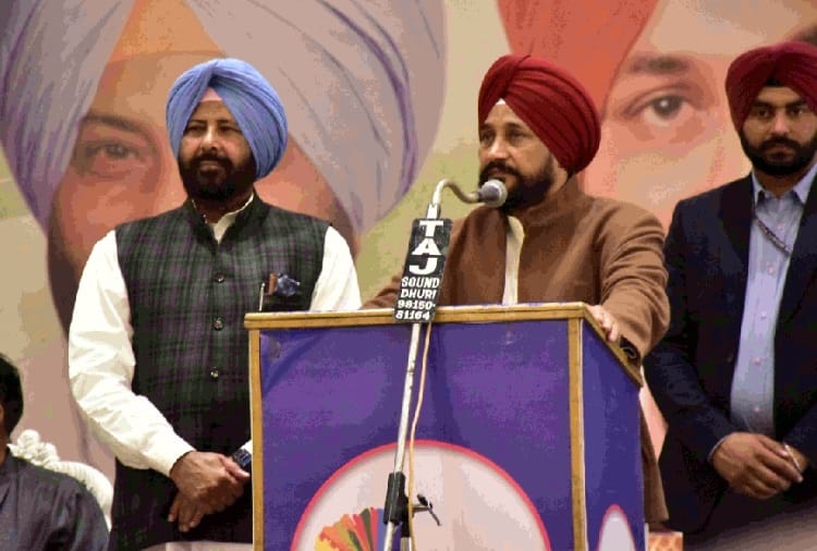 Punjab Youth Congress workers recommended name of CM Charanjit channi to rahul gandhi