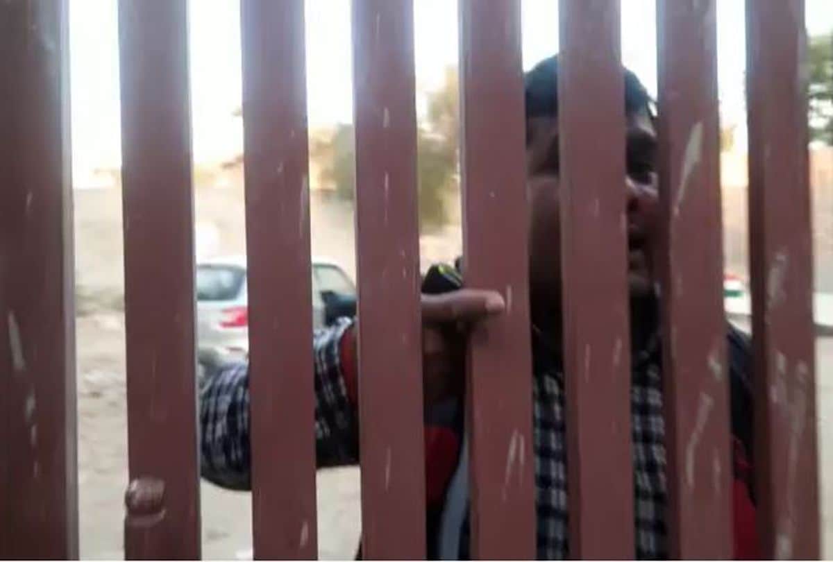 Congress leader threatens self-immolation after party cut his ticket in mainpuri