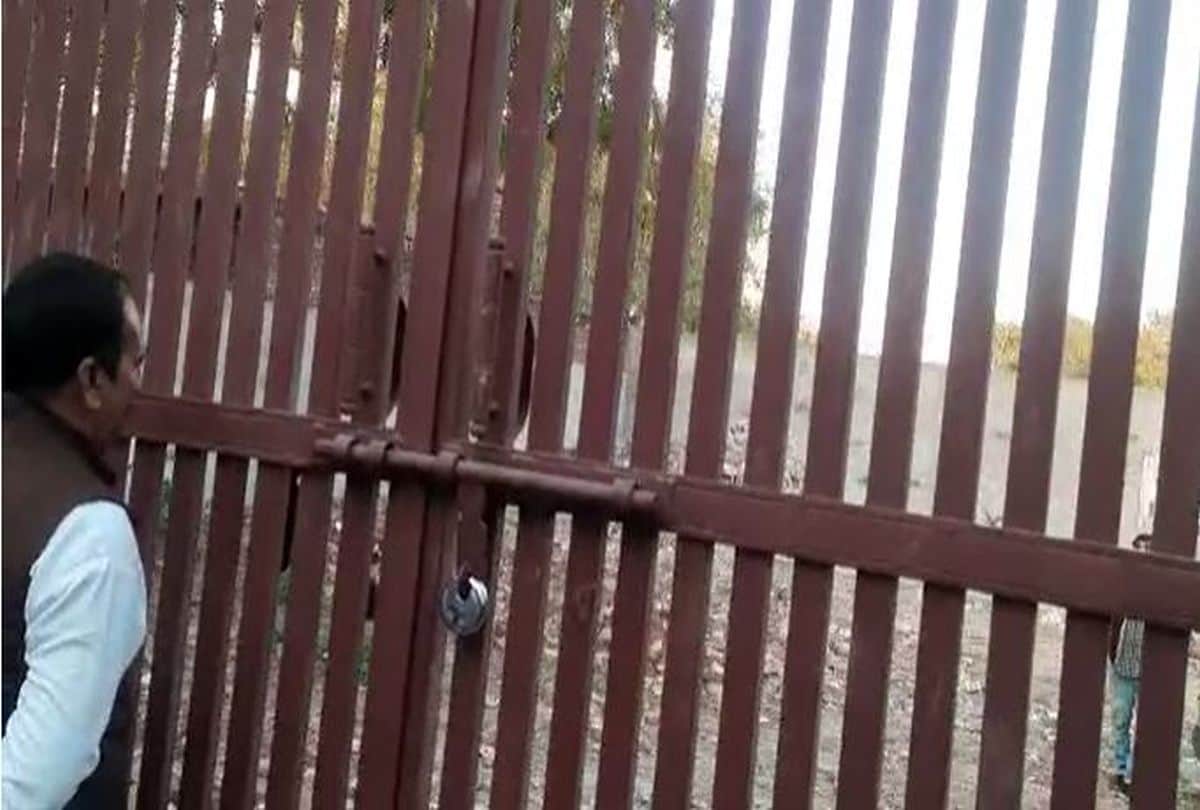 Congress leader threatens self-immolation after party cut his ticket in mainpuri