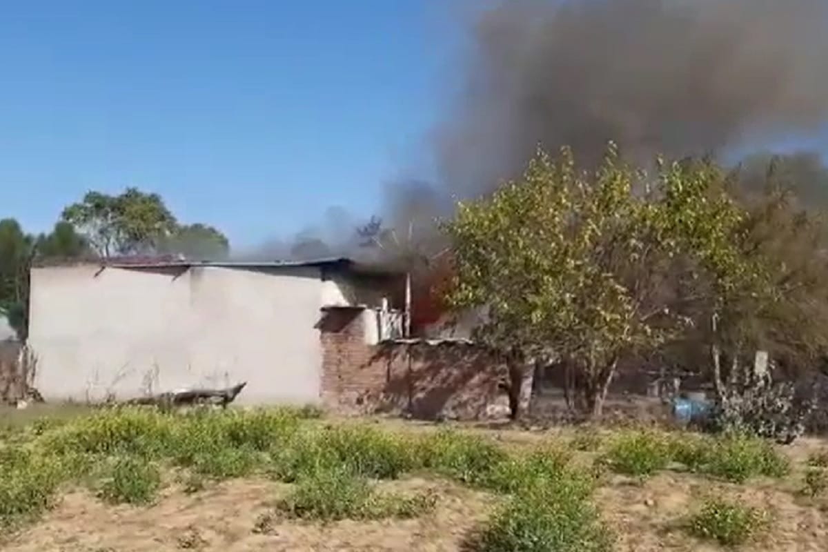 Fire in a Terpene Factory in Jaipur 4 people died two injured news updates in Hindi