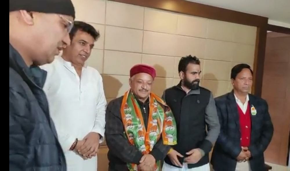 Uttarakhand Election 2022: bjp leader jagbeer bhandari joins congress