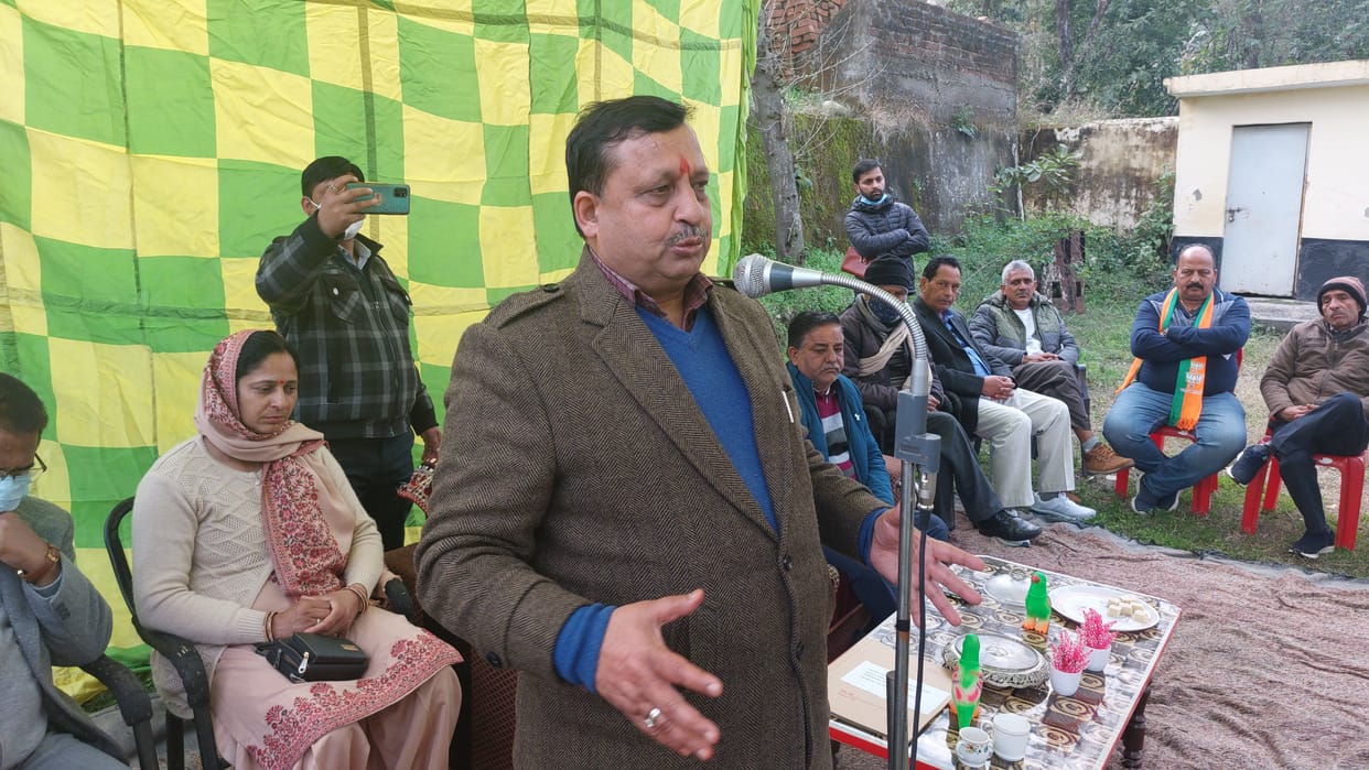 Virendra Kanwar laid achievements in front of villagers