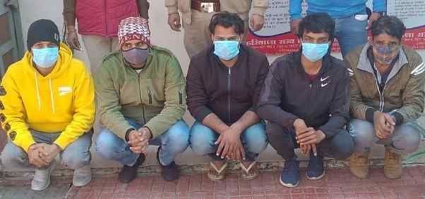 Five arrested for assaulting Mahendragarh's JE and his associates