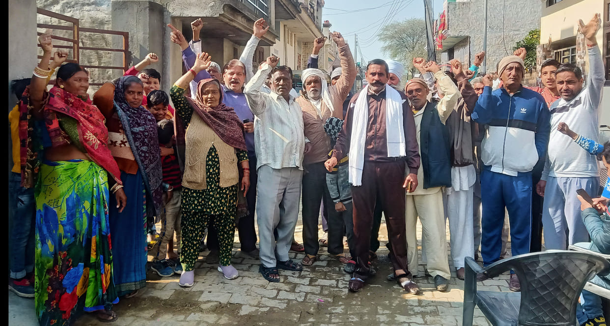 Dirty water filled in the streets, demonstration of villagers, Kurukshetra
