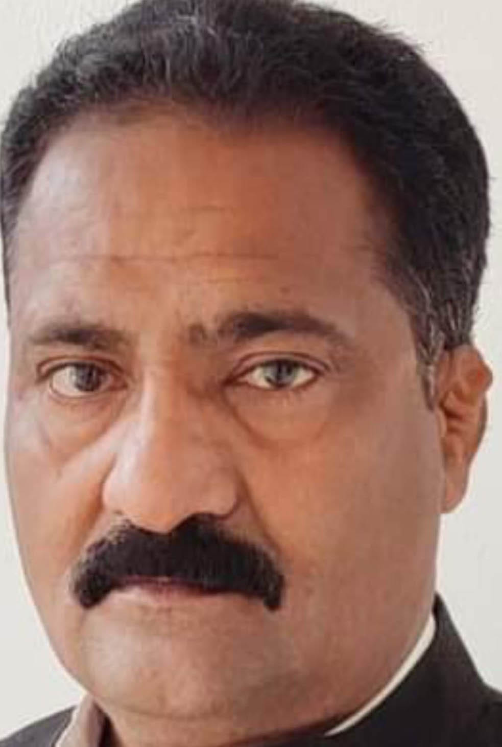 Congress stuck in Tindwari, leaves opened on three seats