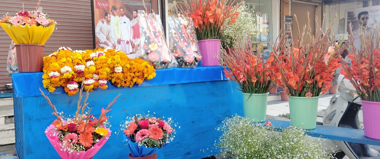 Flower business brought out on the faces of the traders