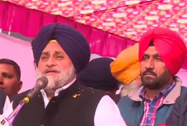 Shiromani Akali Dal President Sukhbir Singh Badal reached Barnala