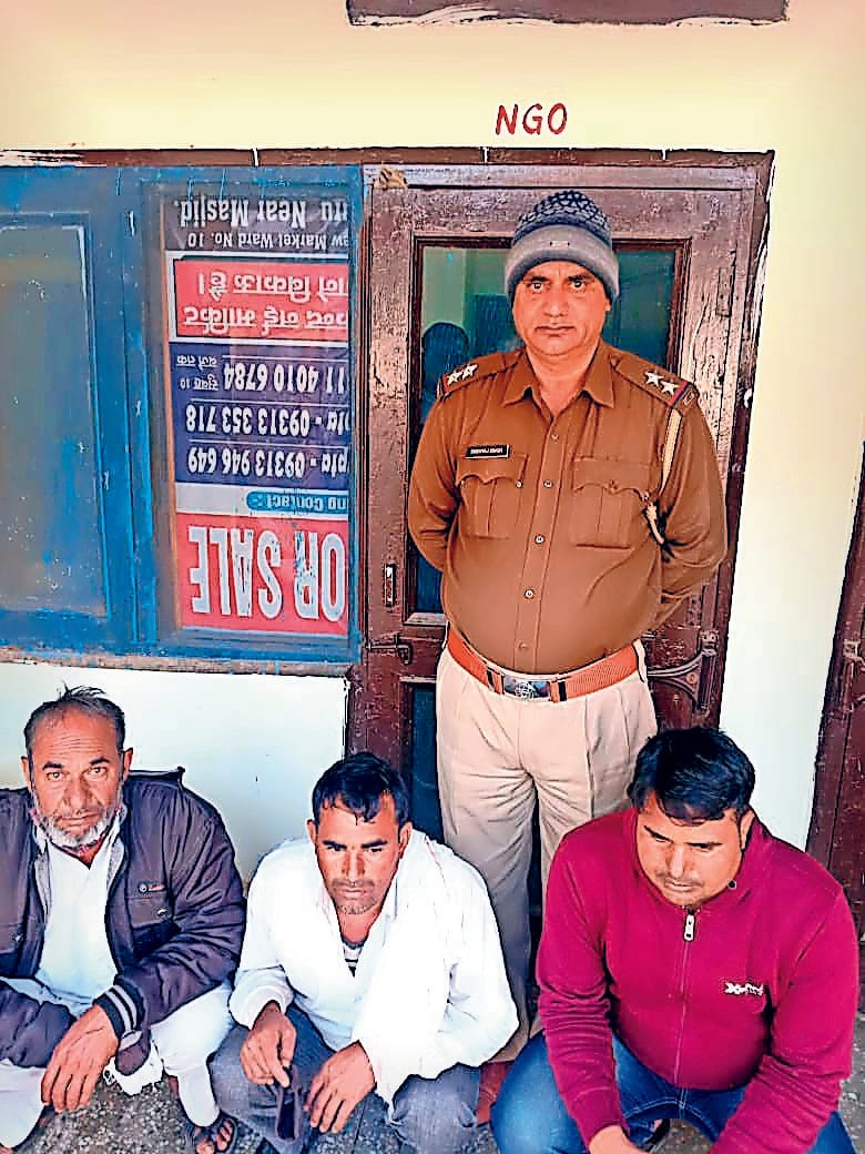 3 arrested for cheating by pretending to invest in the company
