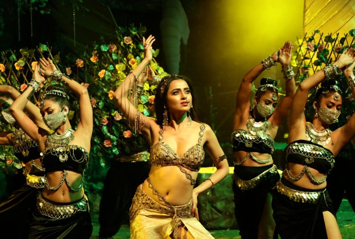 Bigg Boss 15 winner Tejaswi Prakash to play the lead role in colors Naagin 6