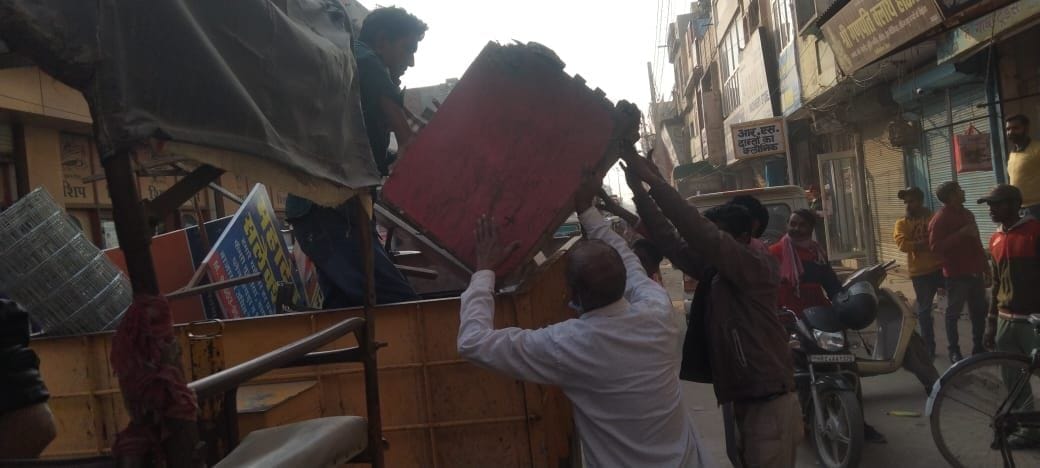 Goods kept outside shops confiscated