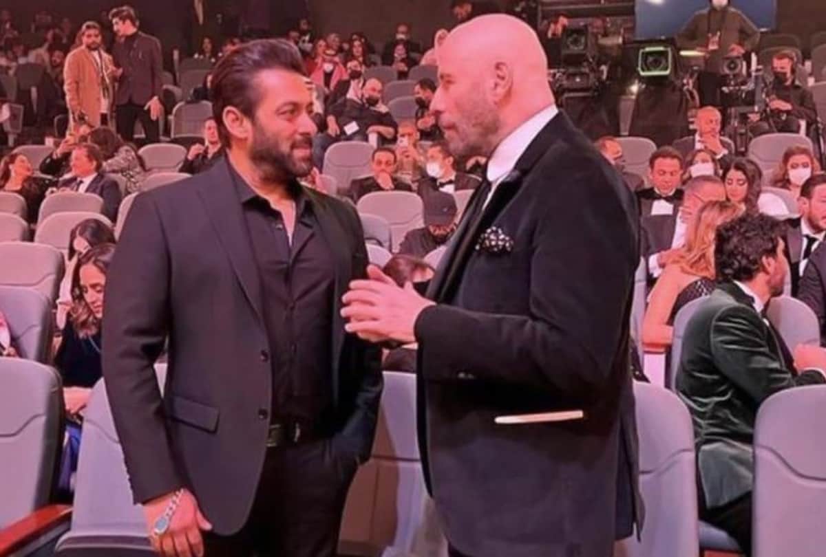 A video of Salman Khan introducing himself to Hollywood actor John Travolta goes viral