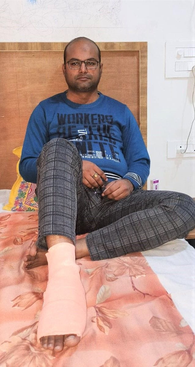 Hathras: Jainuddin injured while doing public relations in Mathura