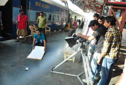 A gang is looking for girls in the name of Karan Johar film Takht know the full detail