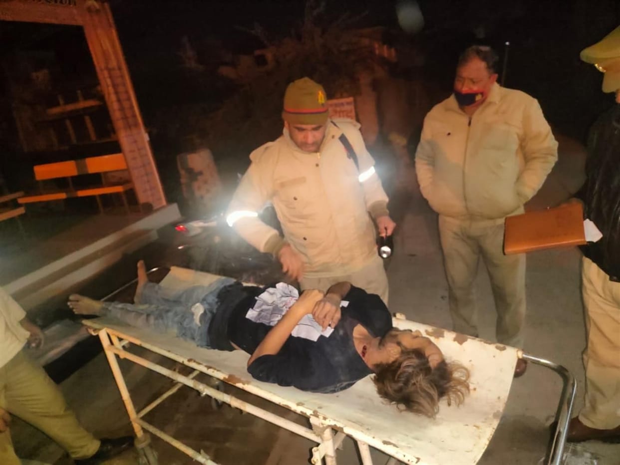 Hathras: The youth came out of the house after the dispute, the body was found near the tehsil