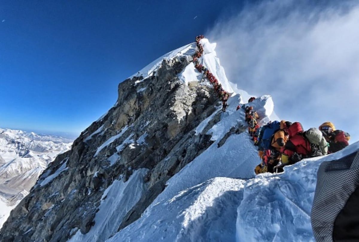 intresting facts about world highest peak mount everest that you will be shocked