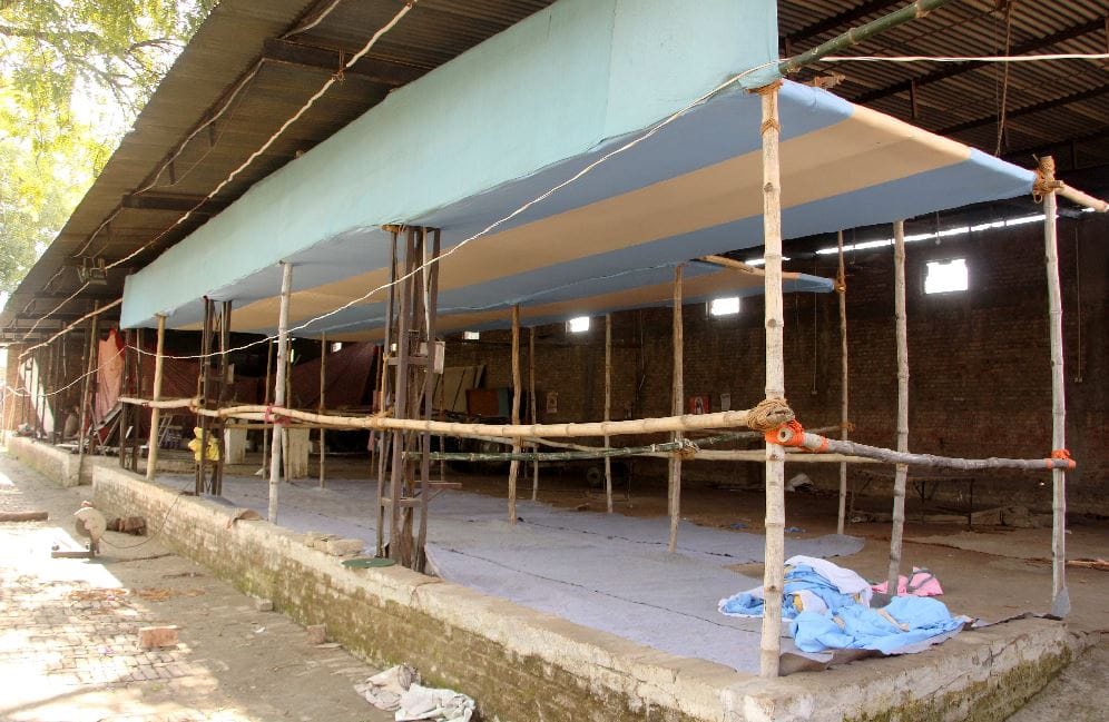 Sant Ravidas Jayanti: The city of tents has started decorating in Sir, Sant Niranjan Das and Raidasi will come to Banaras by special train