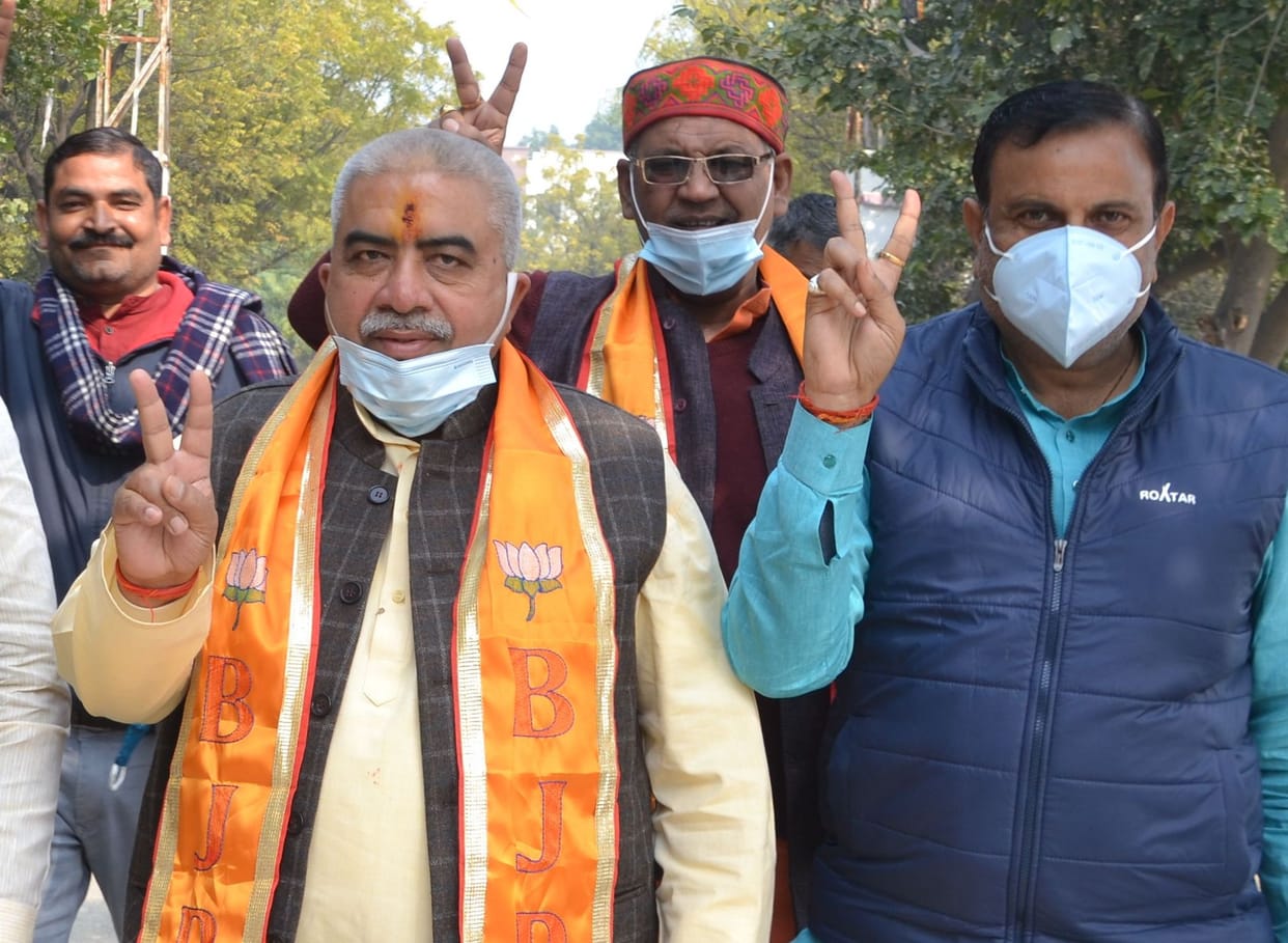 24 candidates including former MP filed nomination, six independents also filled pamphlets