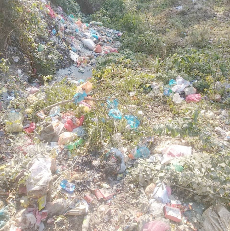 Name Adarsh Nagar, it is difficult to live with the dirt spread in the drain