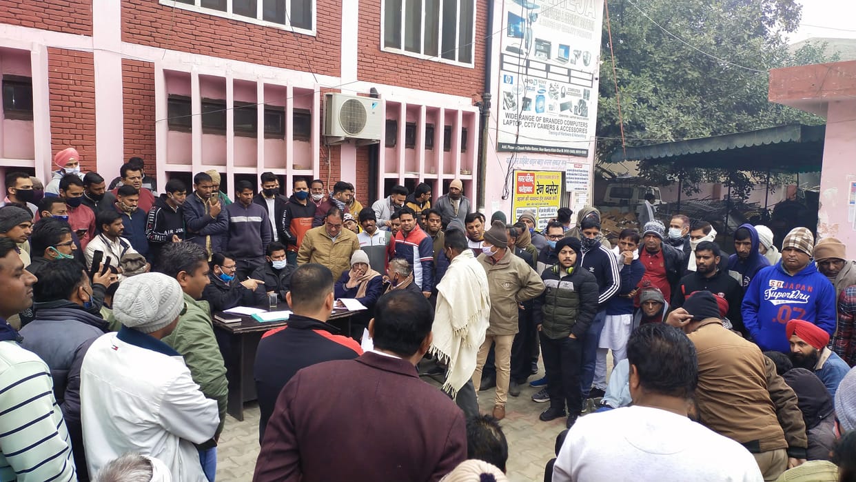 Junk bid amidst uproar in Nap, electric goods sold for 2.90 lakhs
