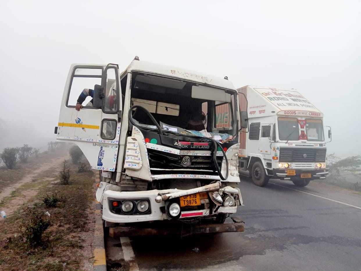 accident,police,driver,collage,dumper