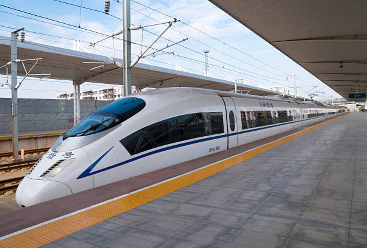 Budget 2022 announcement on vande bharat trains know what is Vande Bharat train and when it started