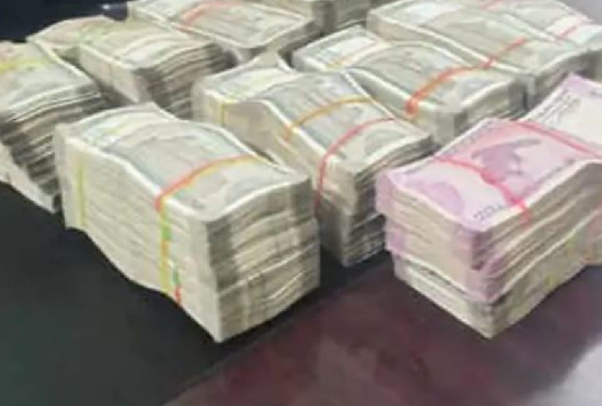 Police recovered more than RS 42 lakh cash during checking in Mathura