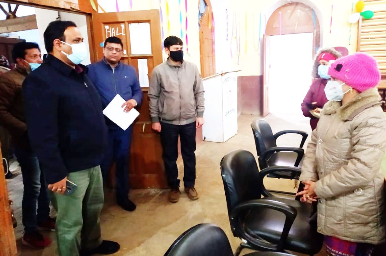 DM expressed displeasure over the negligence in vaccination
